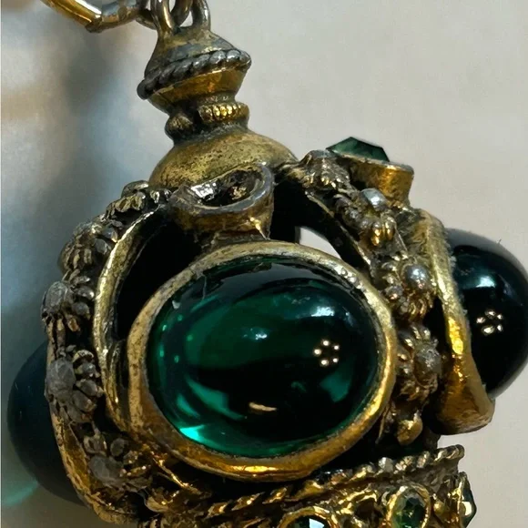 Vintage Gold and Green Pendant - Picture 2 of 14